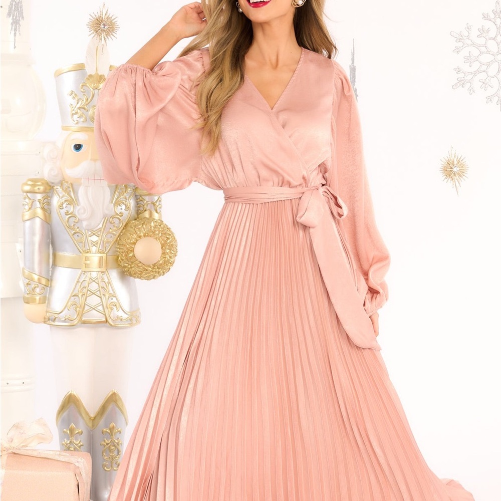 Red Dress SUGARPLUM CHARM BLUSH PINK PLEATED MAXI DRESS